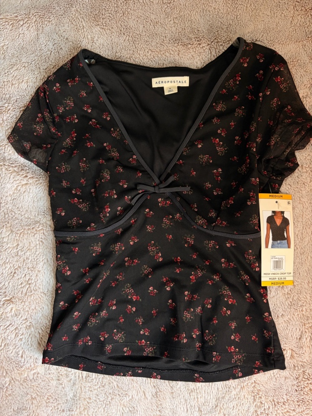 AEROPOSTALE WOMEN’S V-NECK CROP TOP